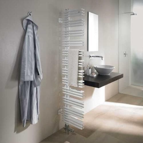 Yucca Asym Room Divider Bracket in Chrome